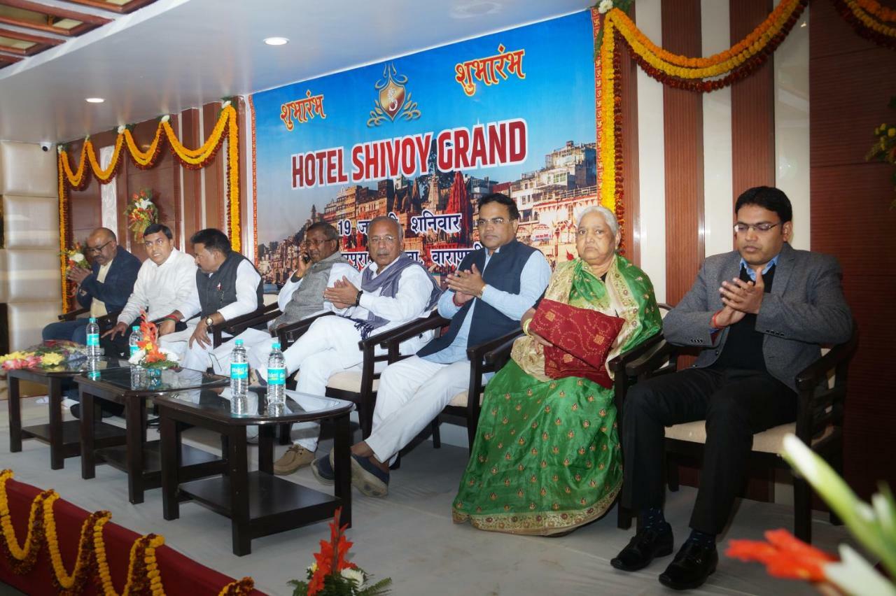 Hotel Shivoy Grand Varanasi Esterno foto