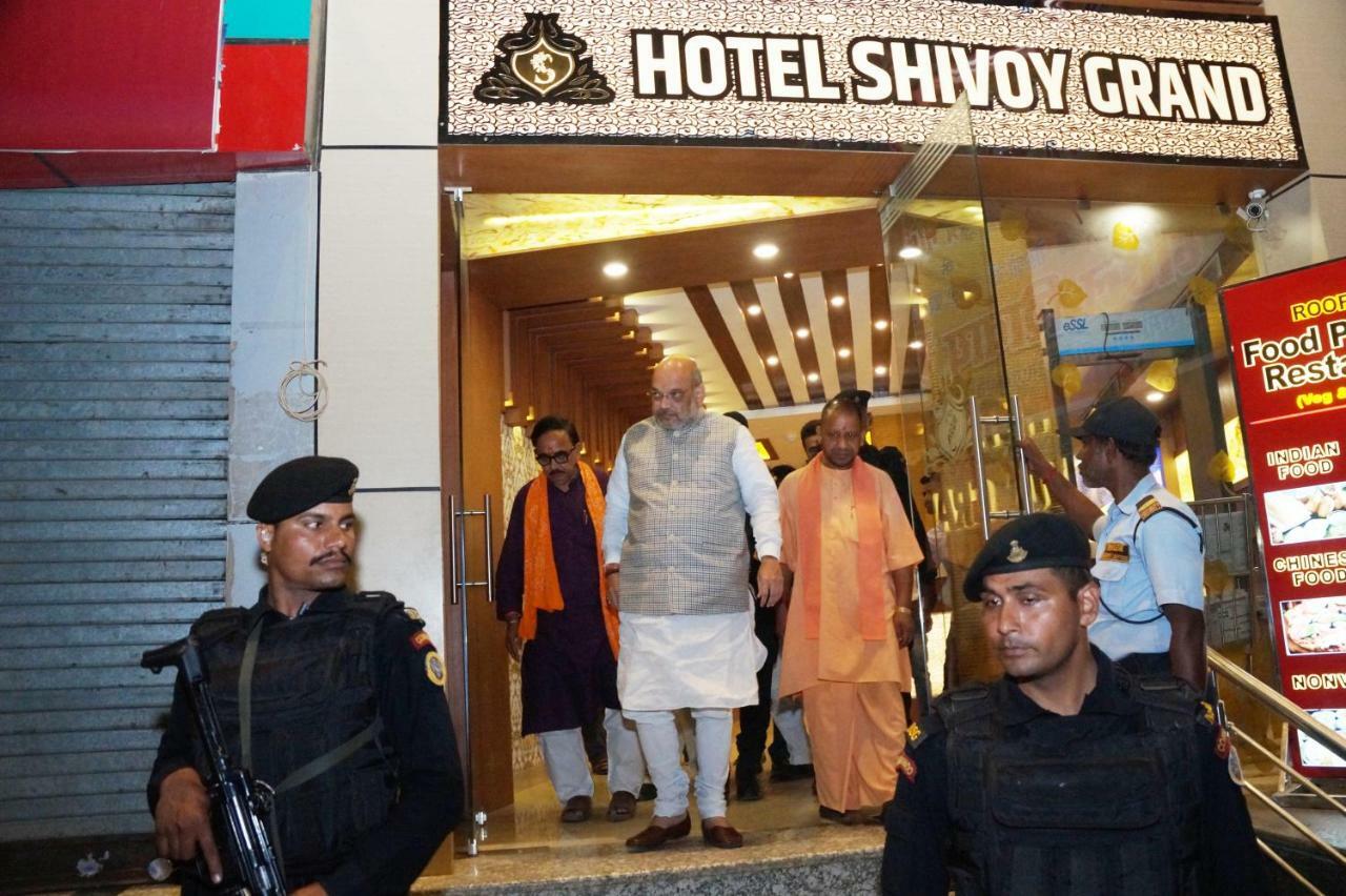 Hotel Shivoy Grand Varanasi Esterno foto
