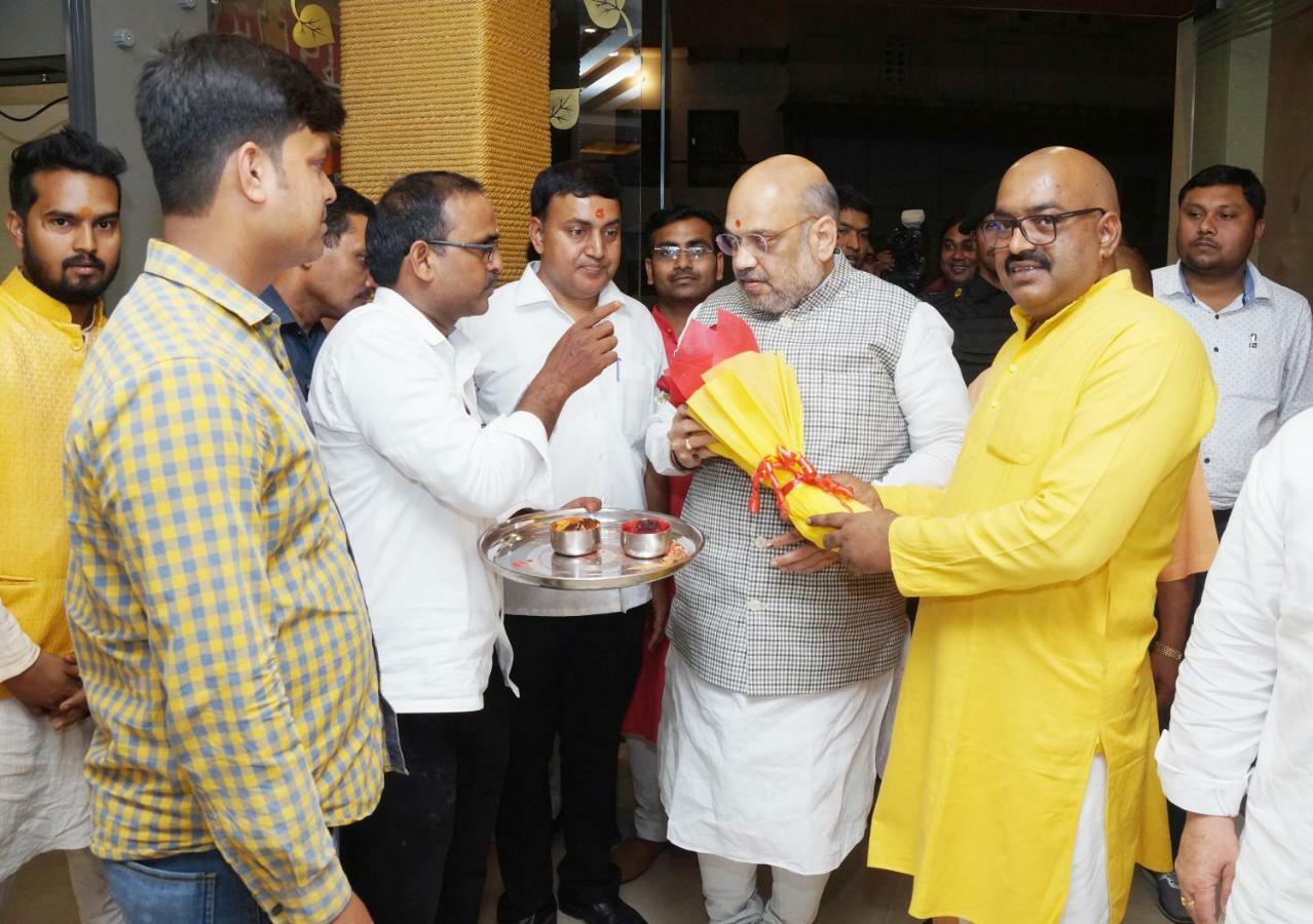 Hotel Shivoy Grand Varanasi Esterno foto